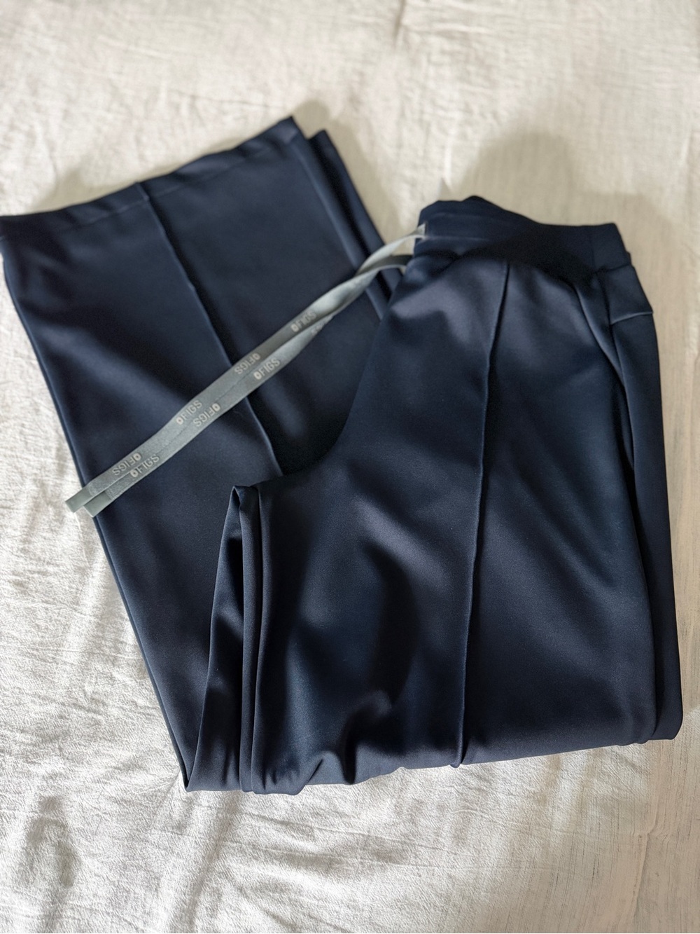 FIGS Women’s Navy Blue FormX Set – Small/ Small Petite - Picture 6 of 10